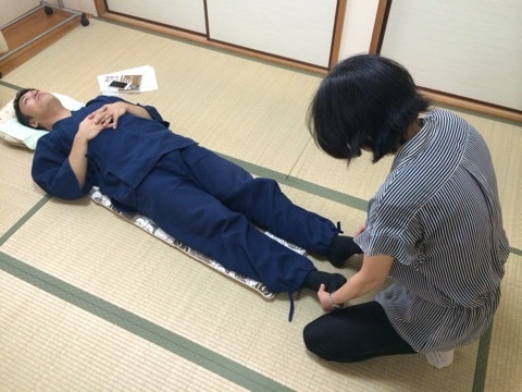ヒーリング整体師養成講座・授業風景